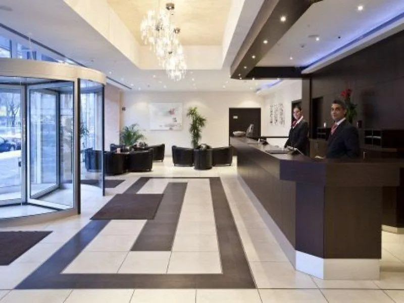Titanic Comfort Kurfuerstendamm Βερολίνο 3*,