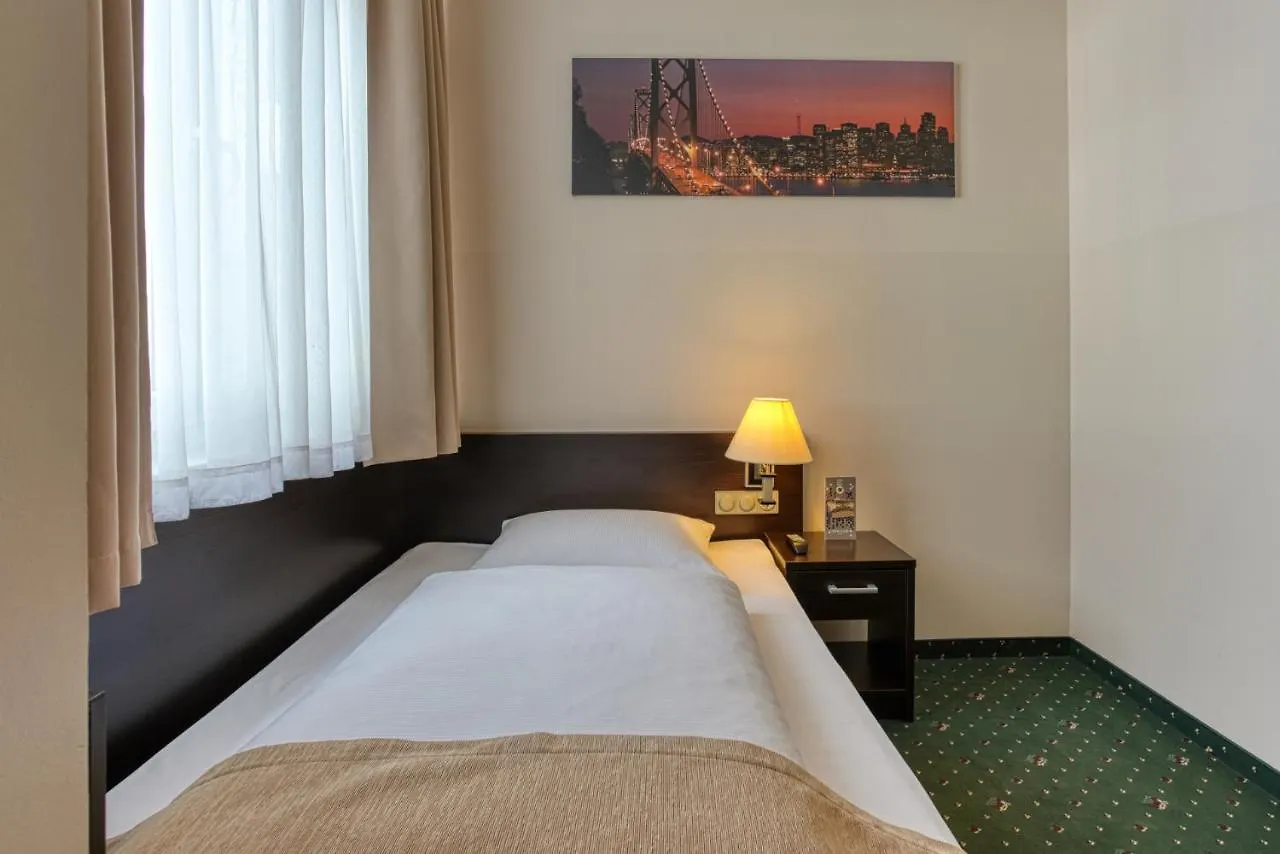 Titanic Comfort Kurfuerstendamm Βερολίνο