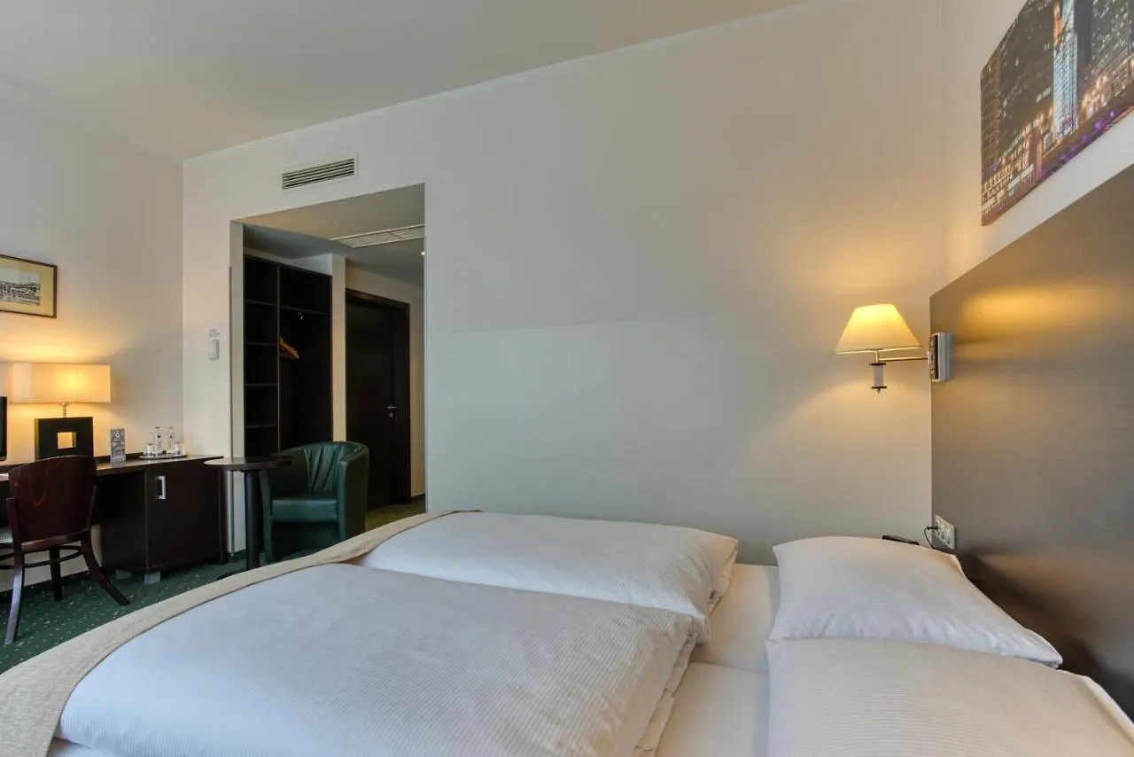 Titanic Comfort Kurfuerstendamm Βερολίνο 3*,