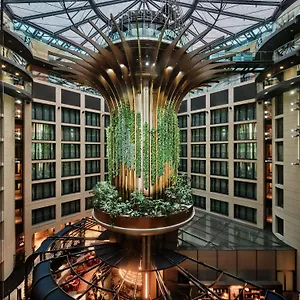 5* Ξενοδοχείο Radisson Collection Hotel,
