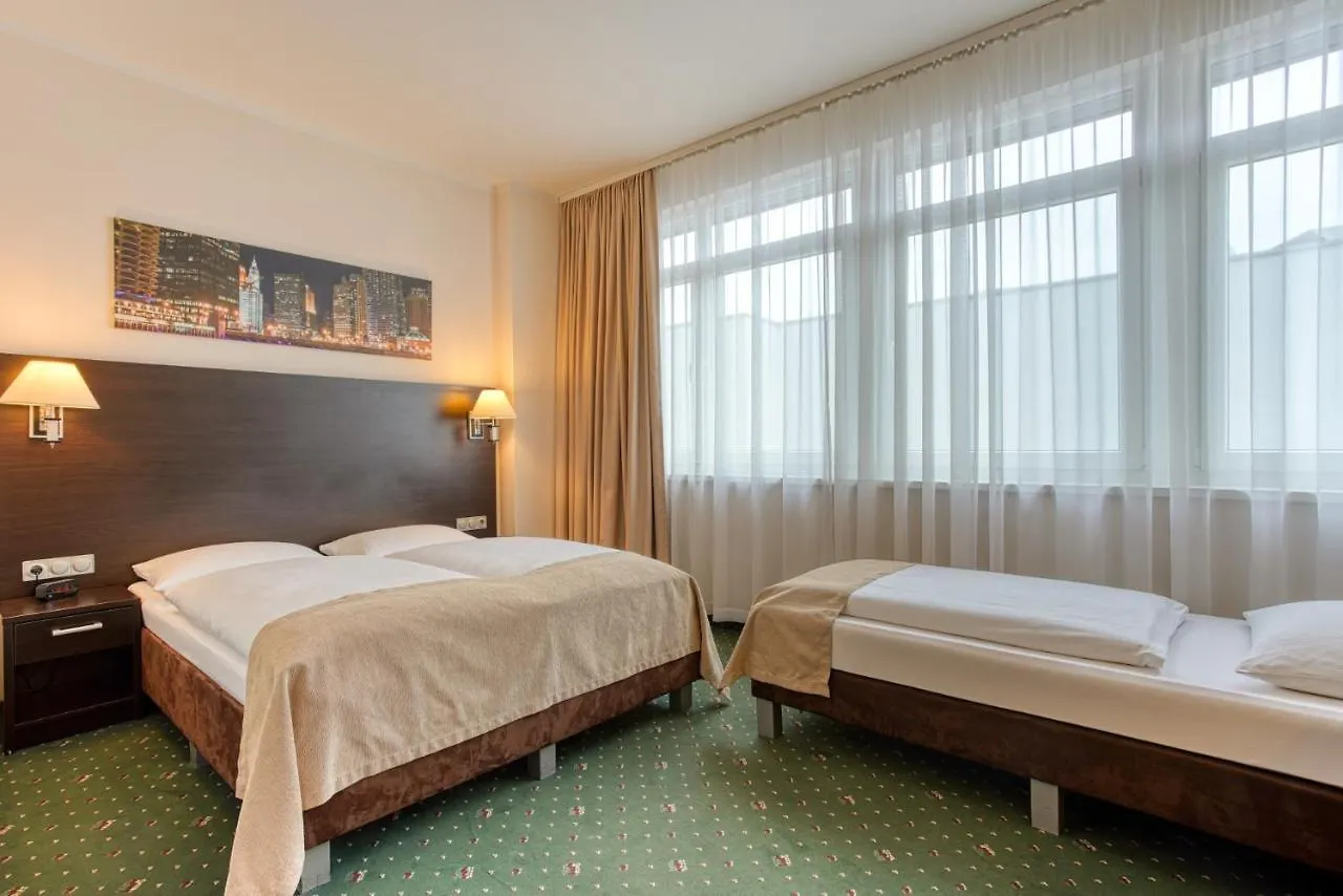 Titanic Comfort Kurfuerstendamm Berlino