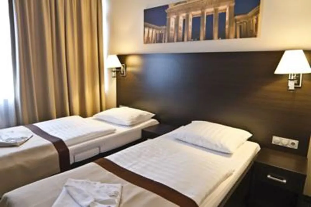 Titanic Comfort Kurfuerstendamm Berlin 3*,  Germany